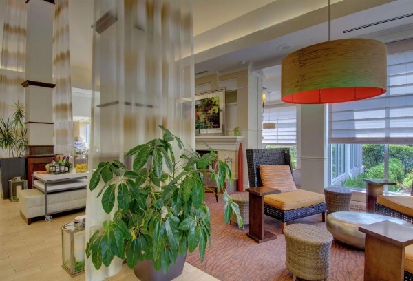 Hilton Garden Inn Norwalk image 9